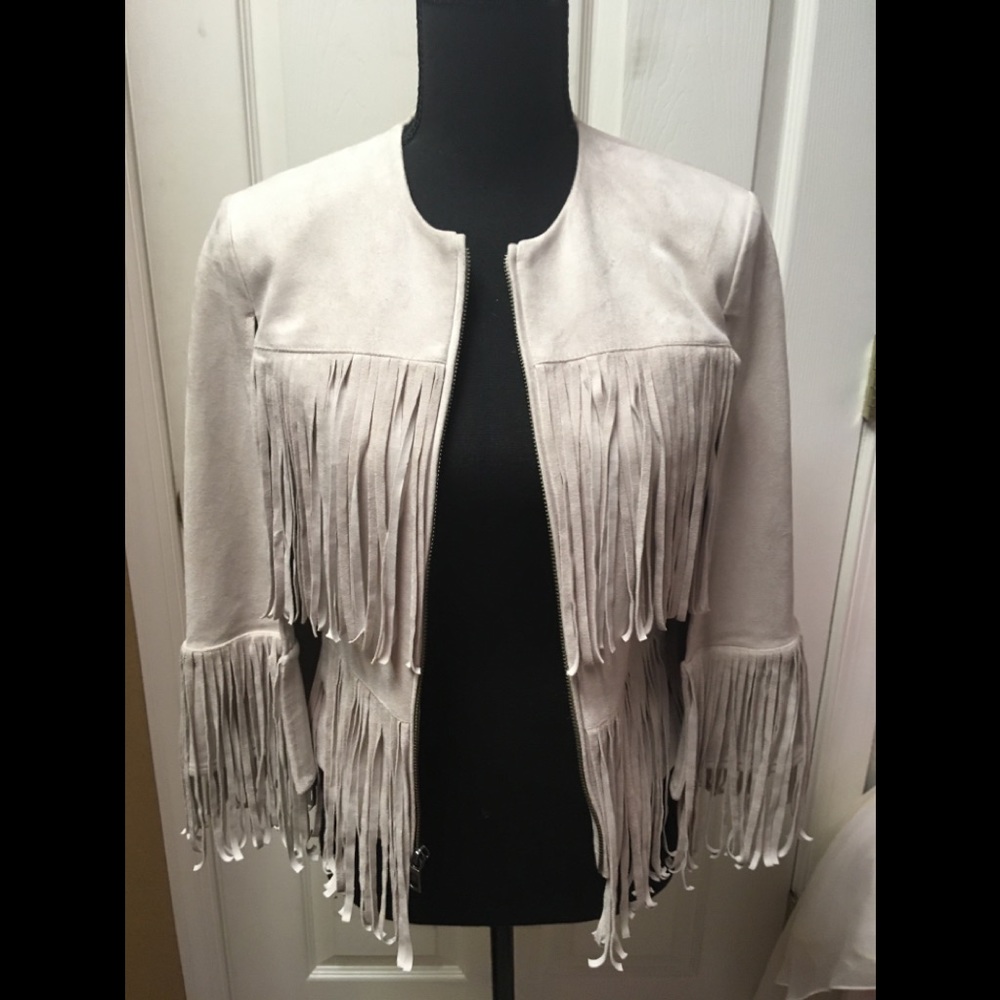 BCBGMaxazria beige suede fringe capelet
